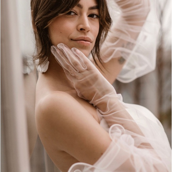 wedding gloves - Picture 2 of 4